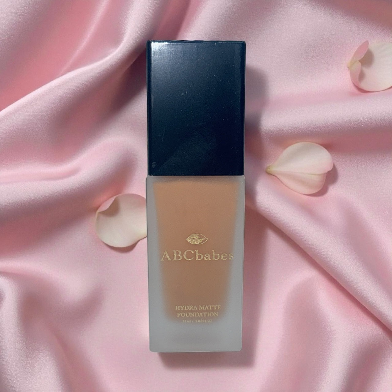 ABCbabes medium shade #20 warm golden undertones. ABCbabes