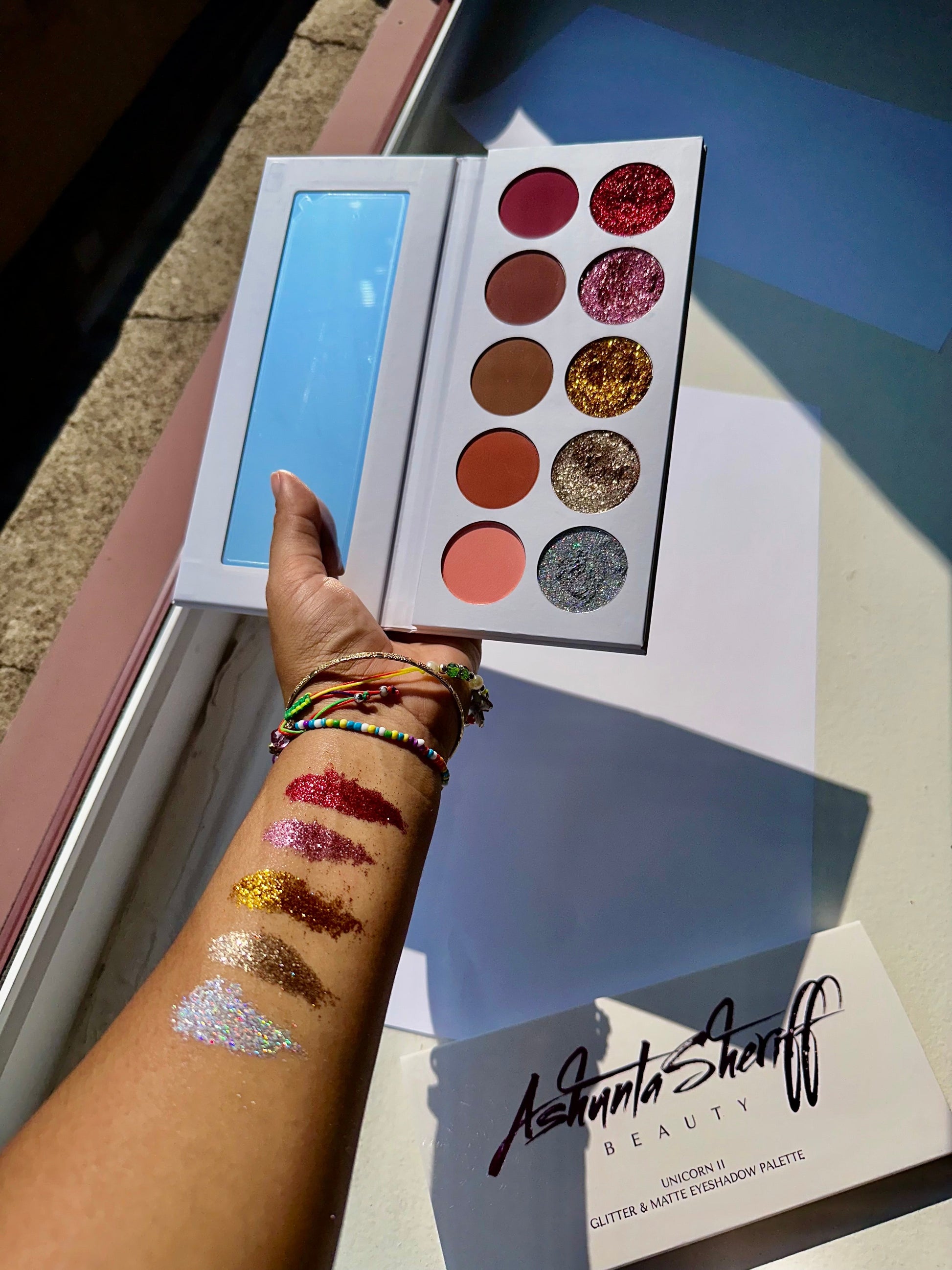 Ashunta Sheriff Beauty Unicorn II Glitter & Matte Shadow Palette Ashunta Sheriff Beauty