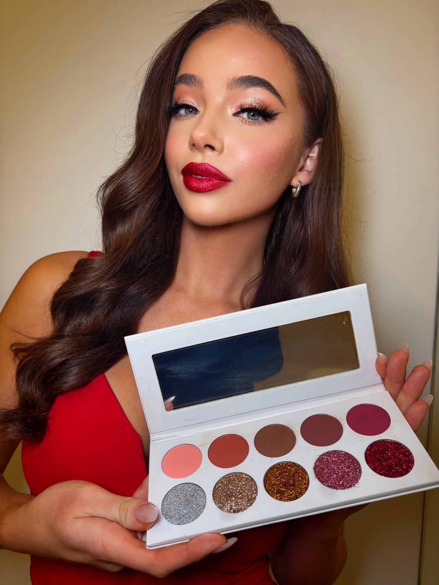 Ashunta Sheriff Beauty Unicorn II Glitter & Matte Shadow Palette Ashunta Sheriff Beauty
