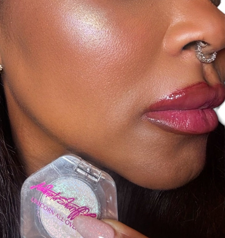 Ashunta Sheriff Beauty Unicorn All Over Glow Ashunta Sheriff Beauty