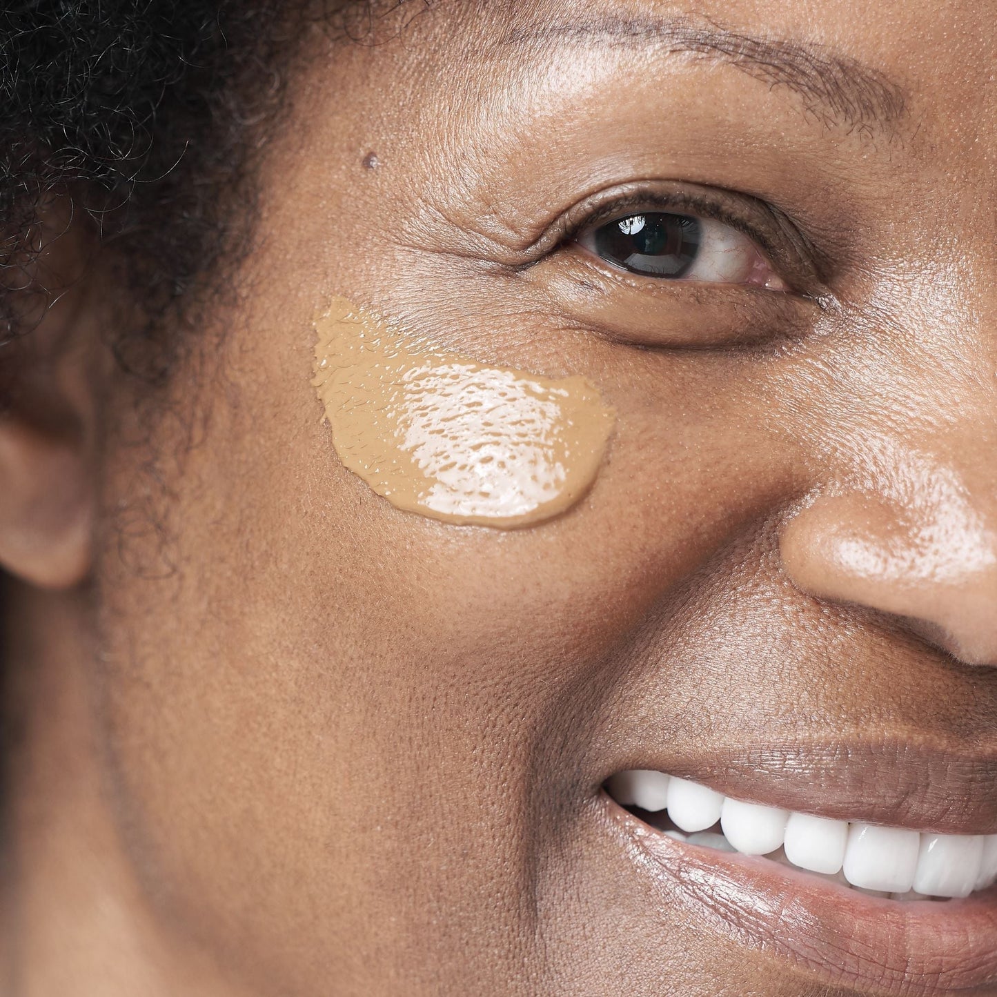 Tinted Moisturizer With SPF 40 Mineral Sunscreen AbsoluteJOI® Skincare